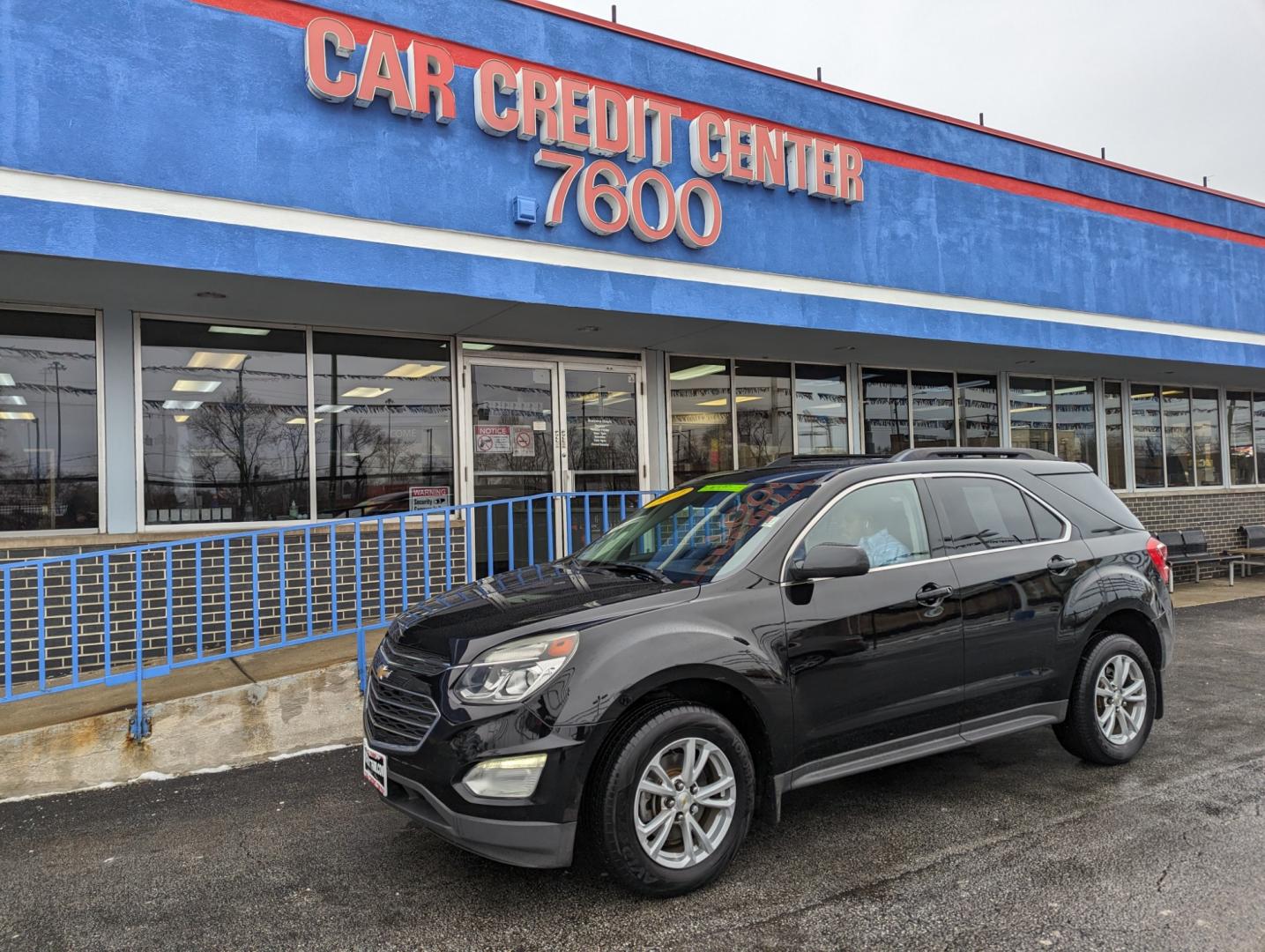 2017 BLACK Chevrolet Equinox LT AWD (2GNFLFEK0H6) with an 2.4L L4 DOHC 16V FFV engine, 6A transmission, located at 7600 S Western Ave., Chicago, IL, 60620, (773) 918-3980, 0.000000, 0.000000 - Photo#1